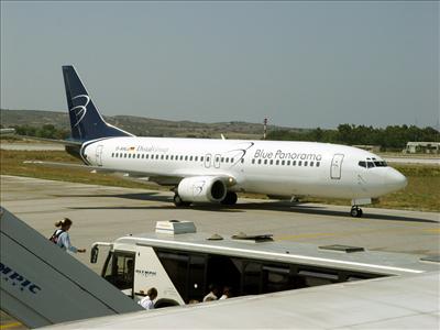B737