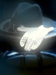 MJ Hat & Gloves