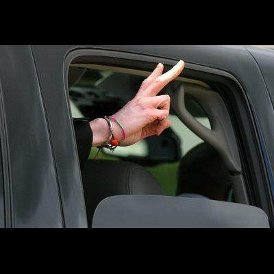 MJ「V」signs