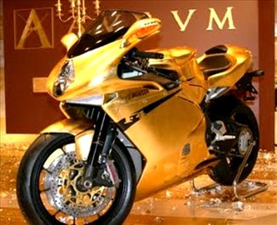 een gouden motor!