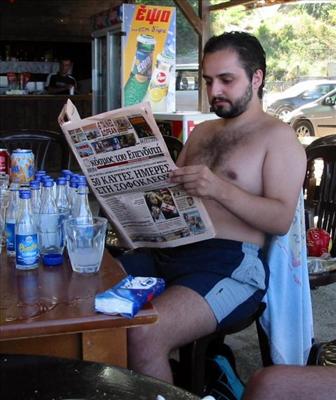 mpravo...tha paris ptixio se 5 xronia!!!!eisai axios foititis!!!!tha paris ptyxio se 5 xronia,tha exis kani diatrivi sto tavli kai metaptixiako stin psixologia tou kafe...exis na mathis polla akoma sto kylikio tis sxolis sou!!!!