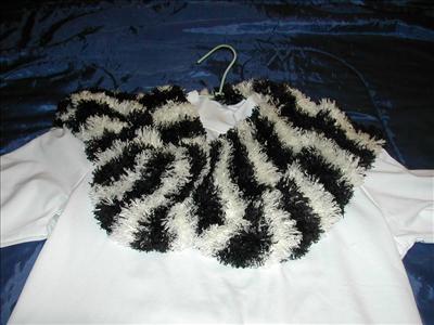 balck white scarf