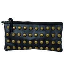 Stud clutch