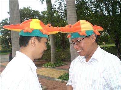 topi buaya