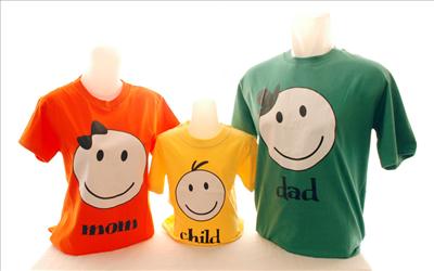 Kaos Couple family smile