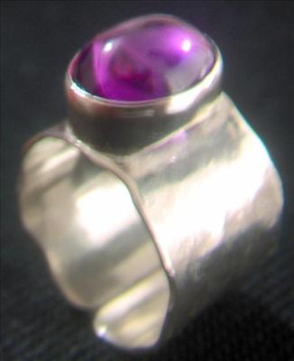 un anillo