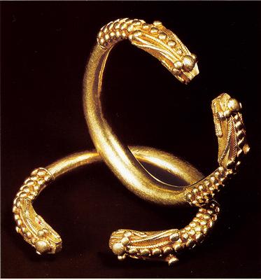 Bracelets, Duvanli