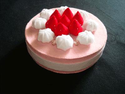 kue pink,,makasii ya ucapan ultah nyah...^o^