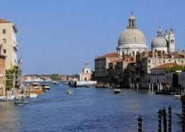 LET's gO oN vacaTIOn WIth mE To venIcE aND eNjOy iL cArnEvaLE dI veNEZia!!!