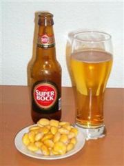Uma cervejita com tremoços