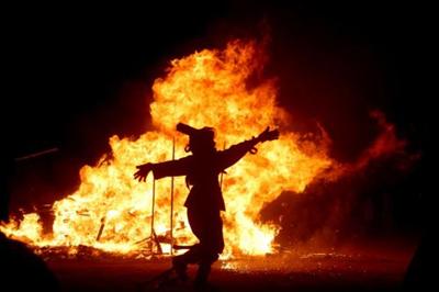 چهارشنبه سوری امسال با شکوهتر از هر سال 