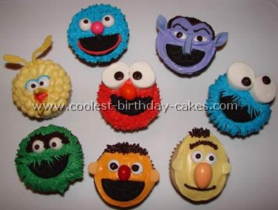 Elmo Cupcake