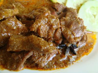 rendang (beef stew)