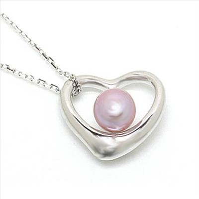 Violet pearl necklace