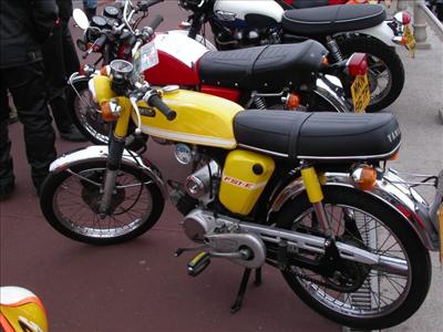Yamaha FS1E