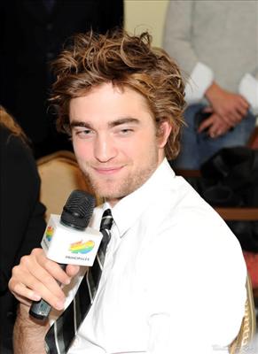 Robert Pattinson