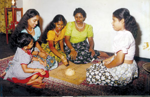 පන්චි දාන්න එනවද?