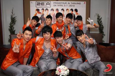  U r ZE:A FANS 