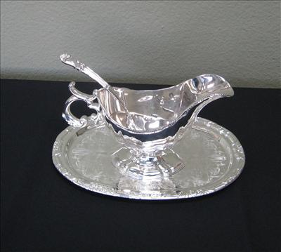 gravy boat