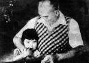 ATATÜRK VE ÇOCUK 1 BİZ DÜNYAYIZ BİZ DÜNYA ÇOCUKLARIYIZ WE ARE THE  WORLD WE ARE THE WORLD WE ARE THE CHILDREN TESEKKURLER BÜYÜK ATATÜRK THANKS GREAT ATATURK