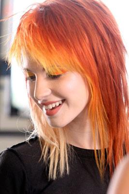 Airplanes by B.o.B feat. Hayley Williams