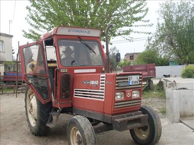 surucusuyle birlikte traktor