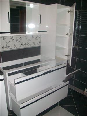 banyo dolabı