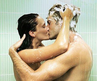 Shower kiss
