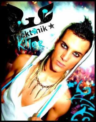 tecktonik dancer
