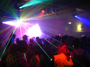 Vamos curtir a night hoje?
