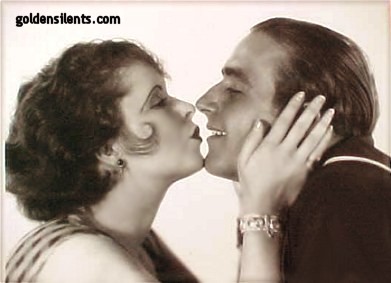 KISSIES!!!!!