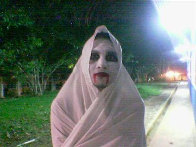 senyuman hantu gaya terap