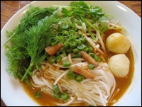 ขนมจีน