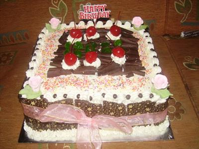 kue ulang tahun