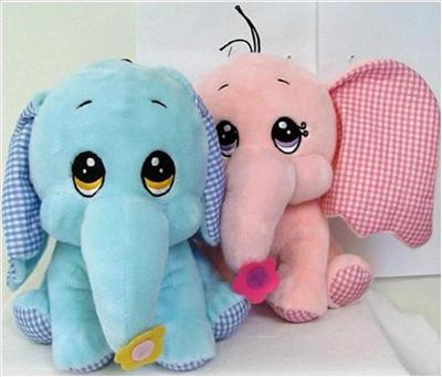 éléphants en peluches