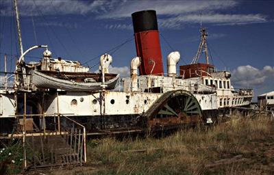 Ryde Queen Abandonned Steamboat