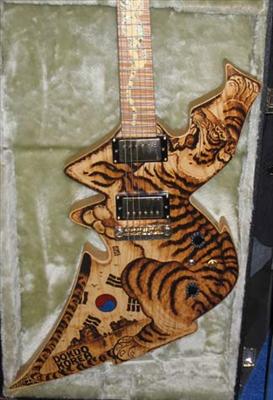 Tiger Guitar