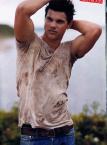 Taylor Lautner!!