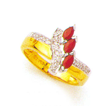 Rubis and diamonds ring