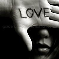 LOVE is BLIND