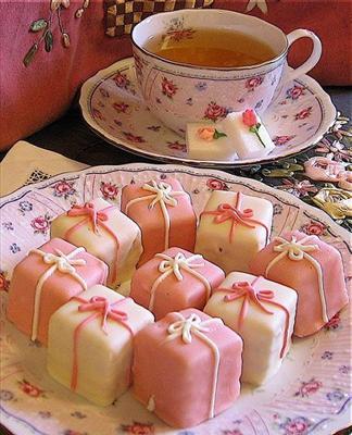 çay ve kurabiyeler