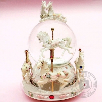 Horse & Crystal Ball