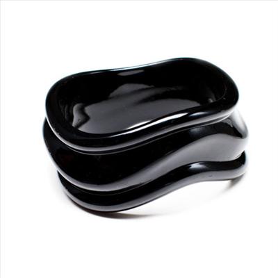 Black Wavy Hoop Bangle