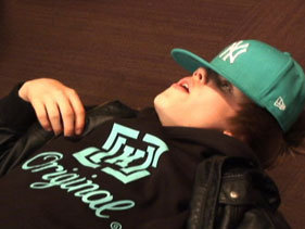 On floor Bieber