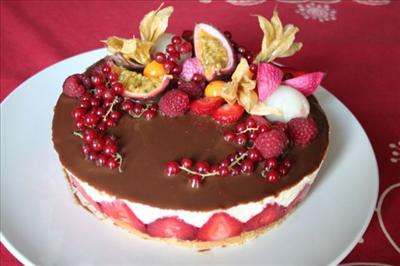 Almond and Speculoos Cake