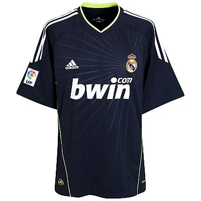 Real Madrid 2011 Dışarı Forması