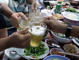yeah, beautiful life...thật là thiên đường. ko có gì đáng để than vãn. tôi thỏa mãn tột cùng và luôn có thể lên đến đỉnh ^^ oh yeah