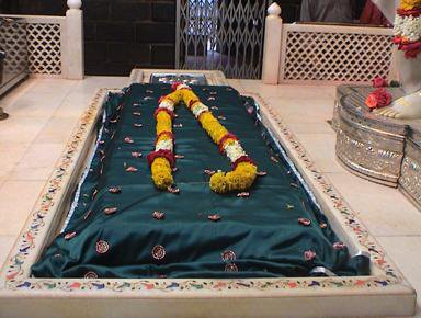 Love Sainath Maharaj ki Samadhi