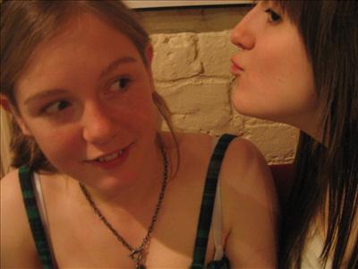 Hannah & Phoebe