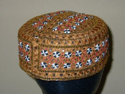 (Brown) Topi